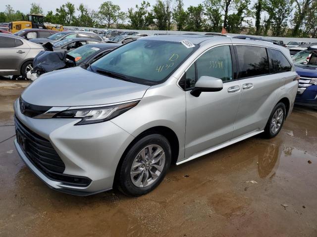 2022 Toyota Sienna Le