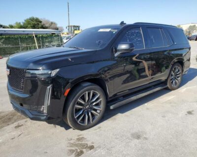 2021-Cadillac-Escalade-1GYS3FKL8MR184626-1